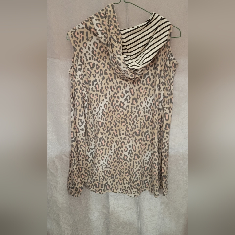 Women's White Mocha Leo Hoodie